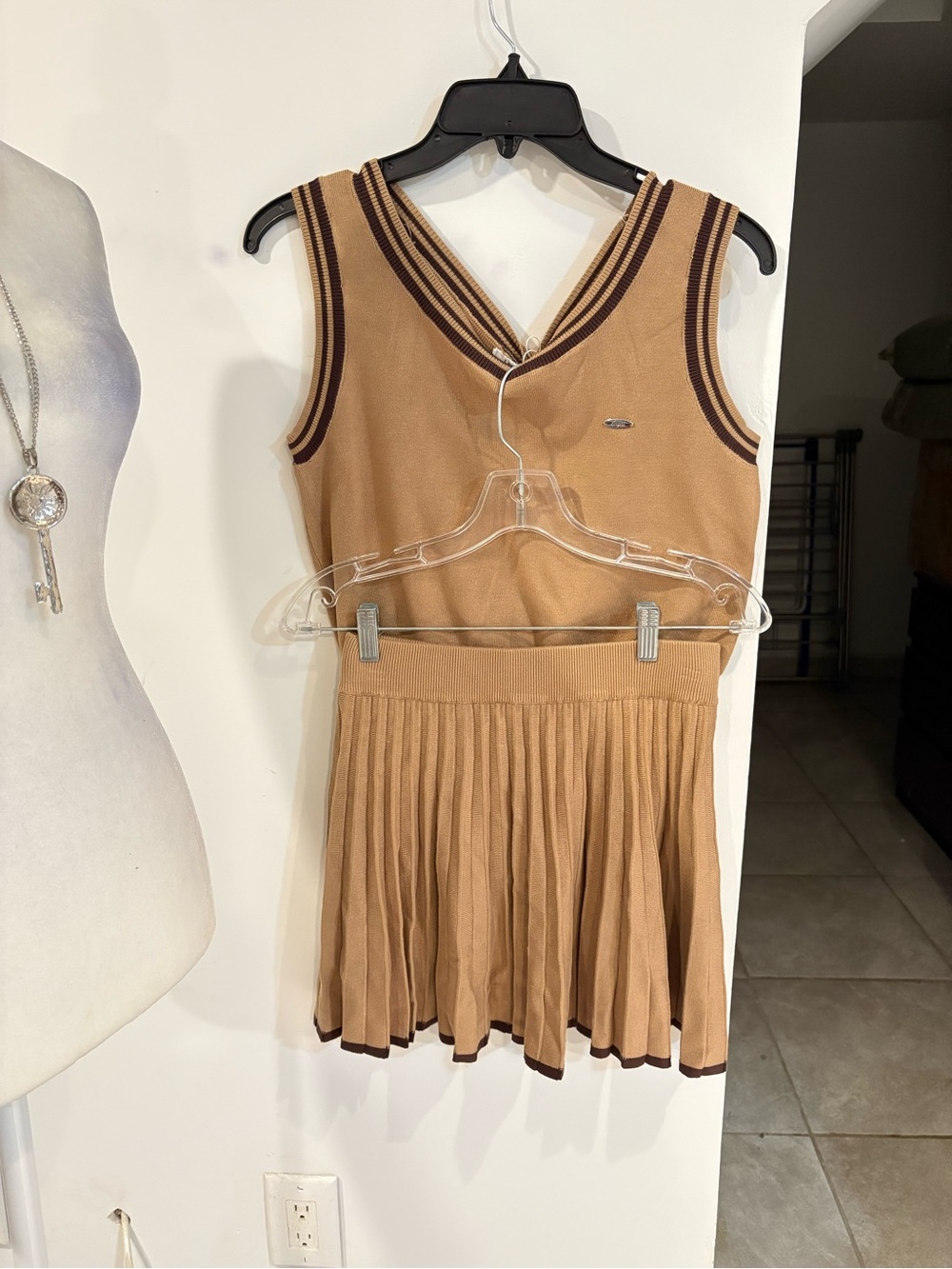 INGNI Vintage Preppy Knit Two-Piece Set
